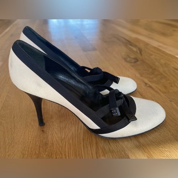 Shoes Chanel Pumps Black White Poshmark